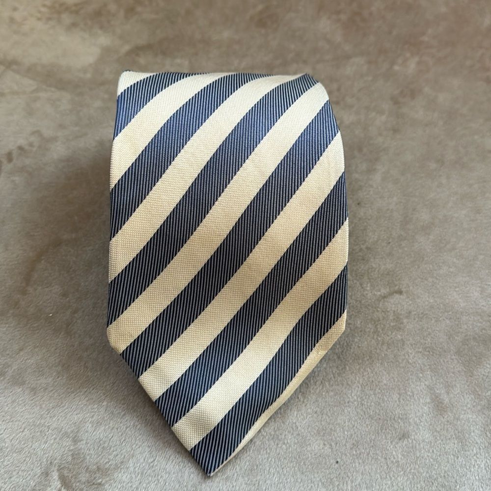 *Massimo Dutti* Coastal Striped Blue and Cream Gentleman’s Tie
